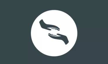 兩隻手在環形背景中向對方伸出
